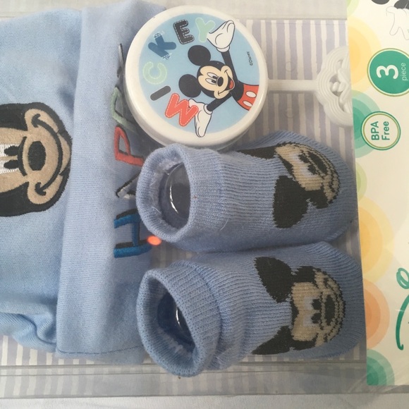 Disney Mickey Mouse 3 Piece Gift Set - Picture 5 of 5